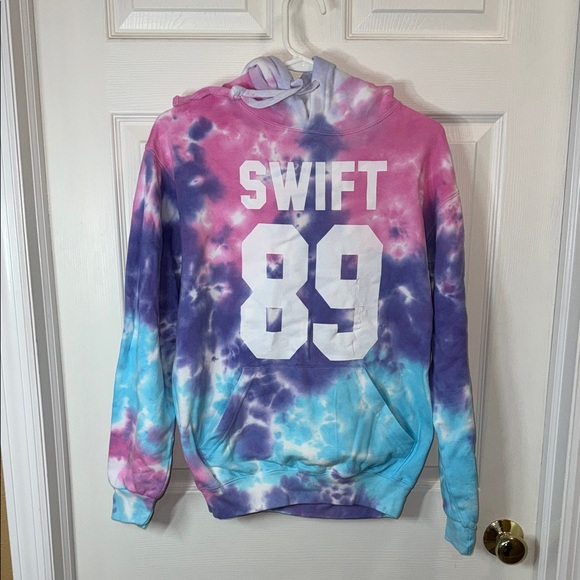 Colortone Tops - Tie-Dye Hoodie with Swift 89 (Taylor Swift)